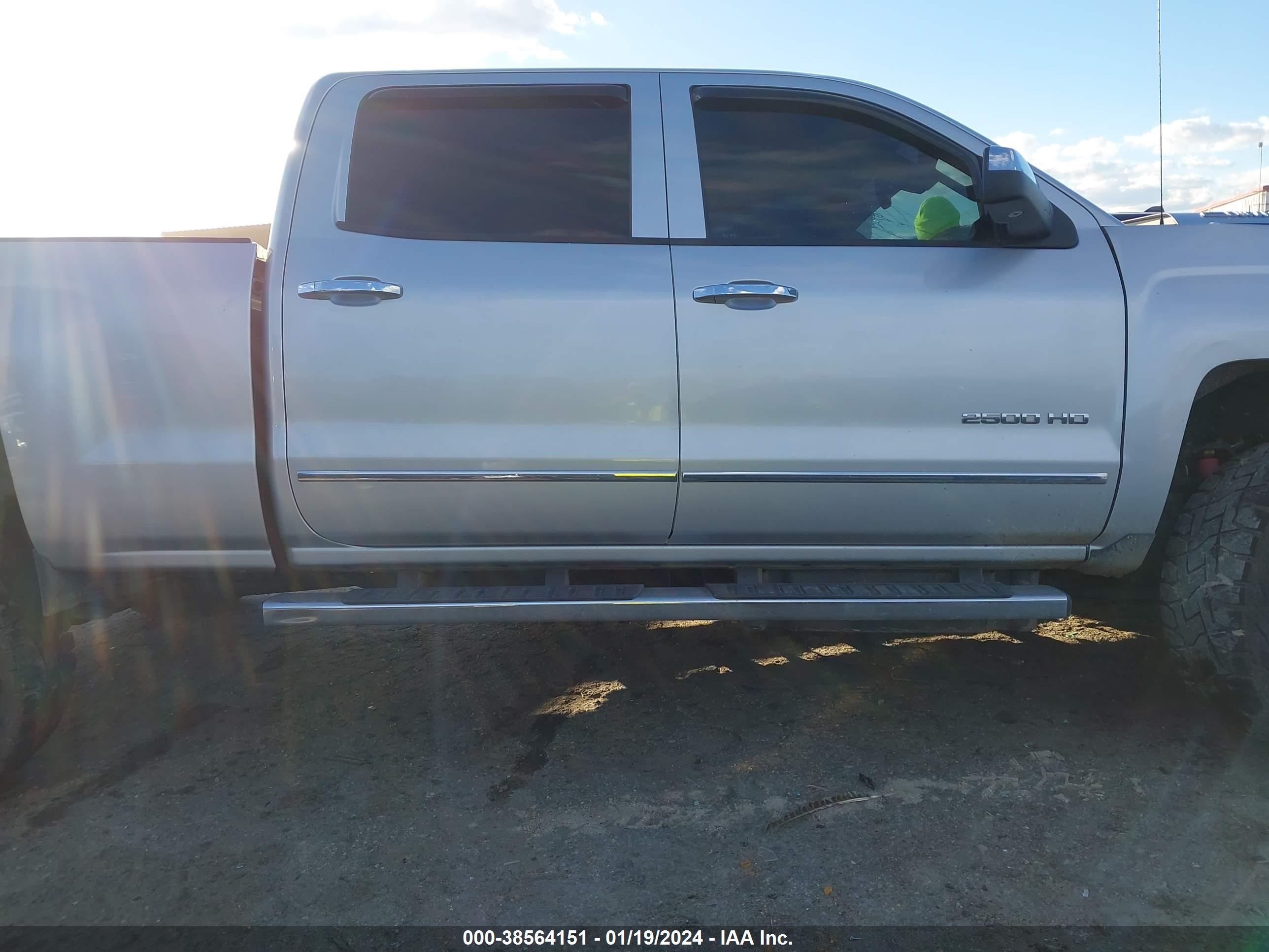 Photo 13 VIN: 1GC1KWE85FF159005 - CHEVROLET SILVERADO 