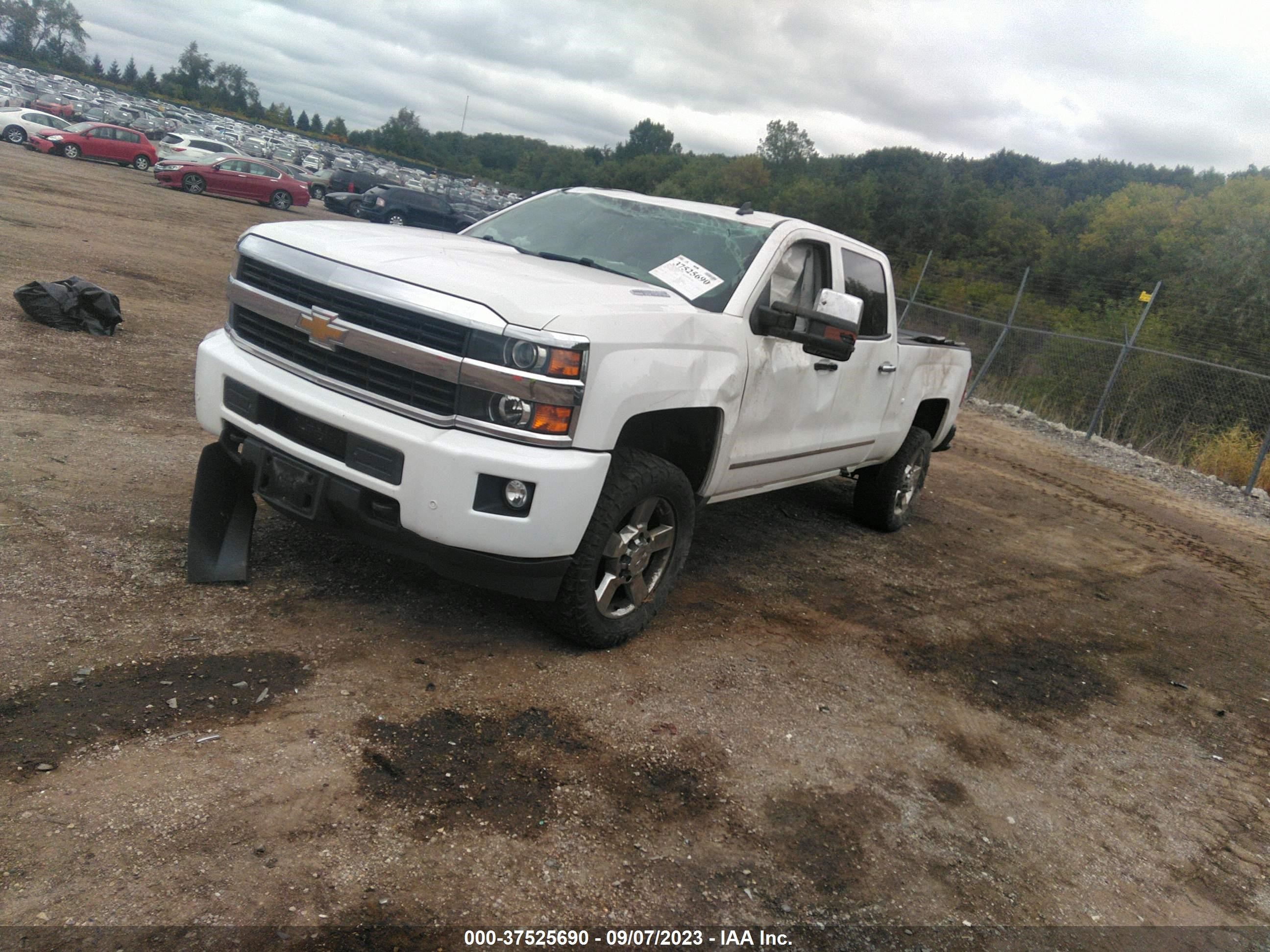 Photo 1 VIN: 1GC1KWE85FF173633 - CHEVROLET SILVERADO 