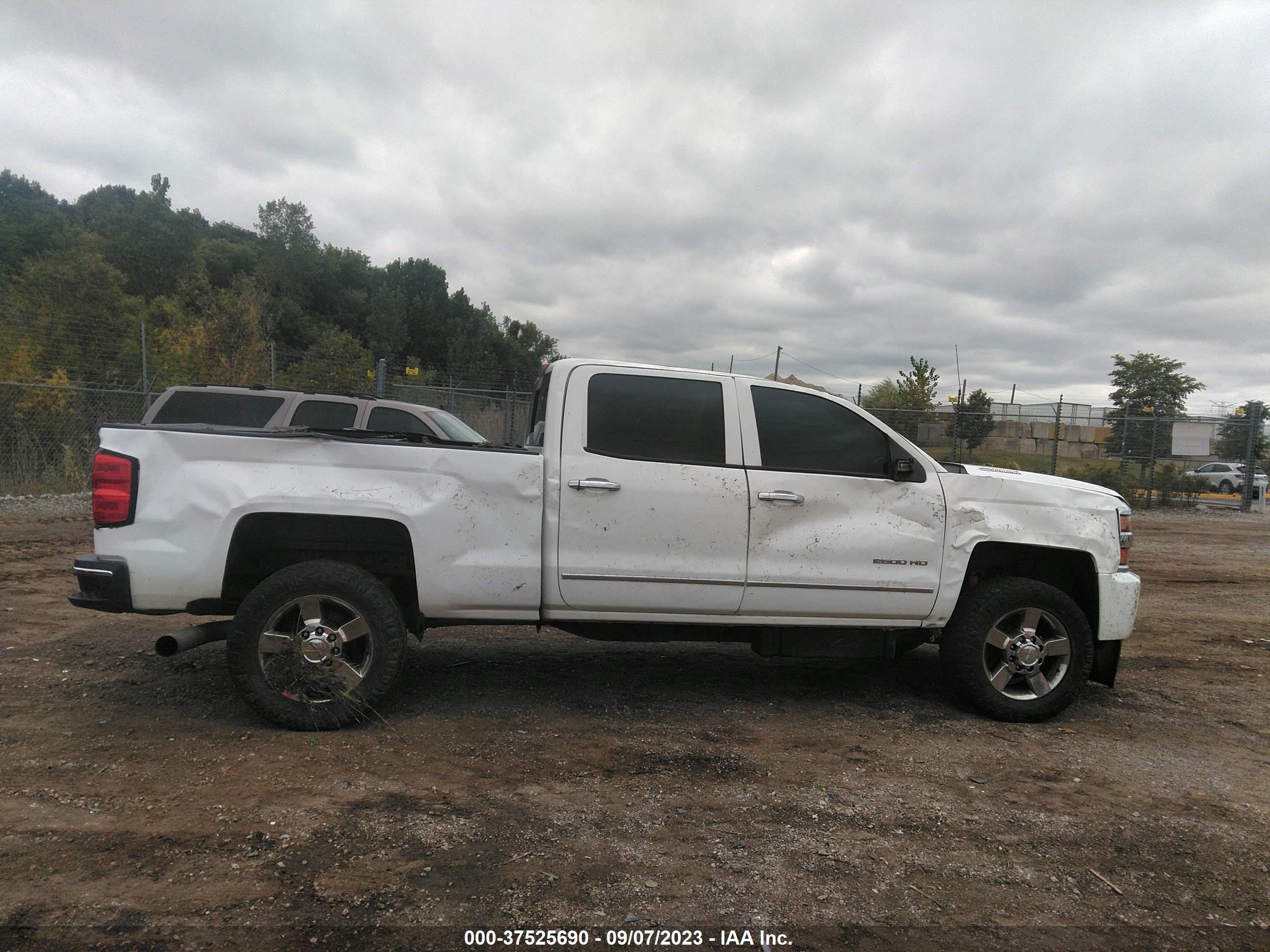 Photo 12 VIN: 1GC1KWE85FF173633 - CHEVROLET SILVERADO 