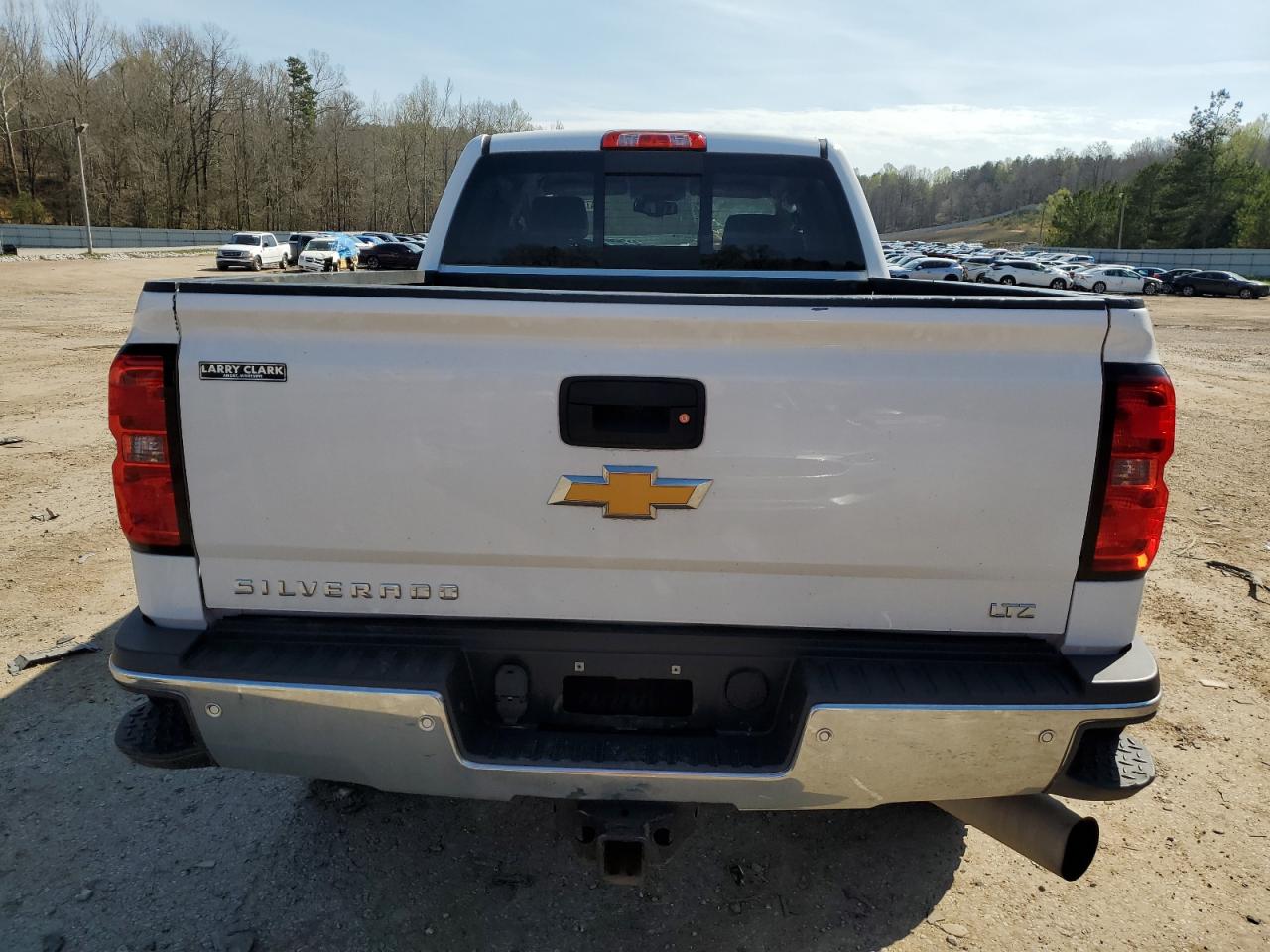 Photo 5 VIN: 1GC1KWE88FF115306 - CHEVROLET SILVERADO 