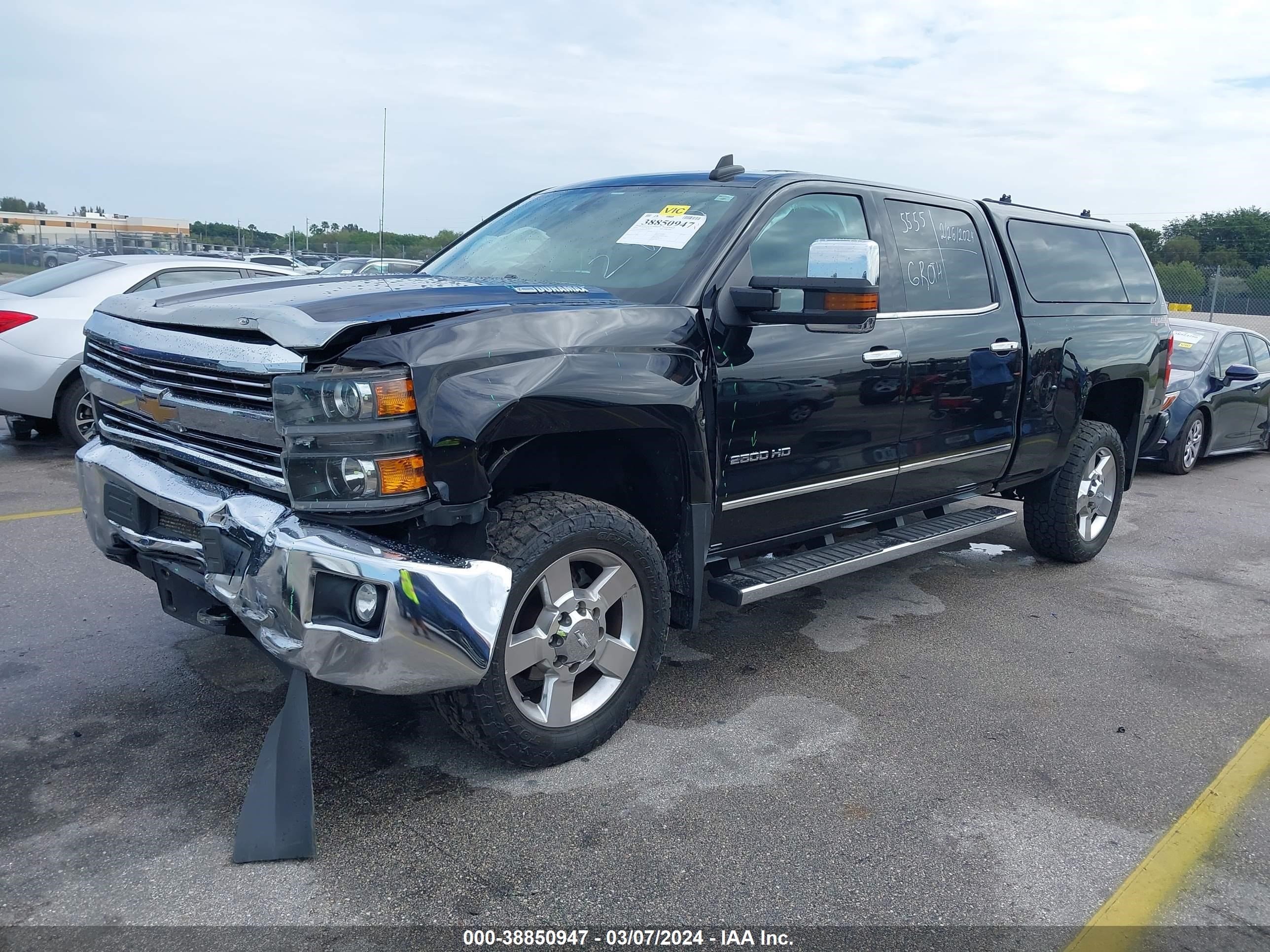 Photo 1 VIN: 1GC1KWE89GF212595 - CHEVROLET SILVERADO 