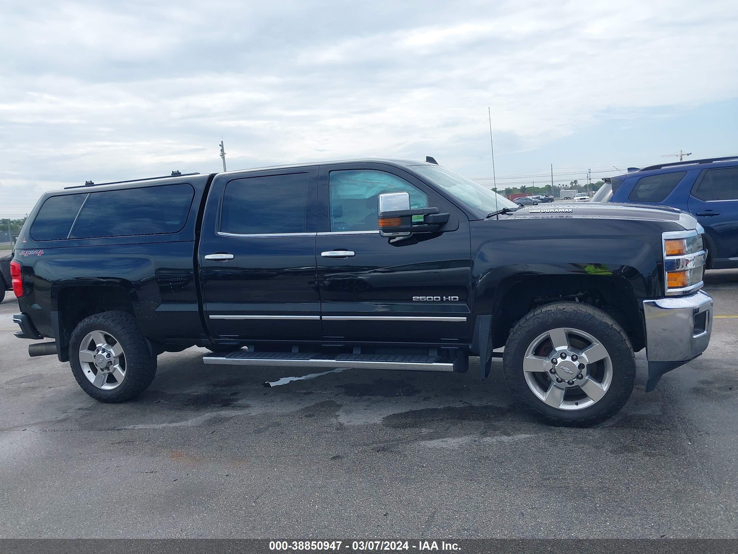 Photo 12 VIN: 1GC1KWE89GF212595 - CHEVROLET SILVERADO 