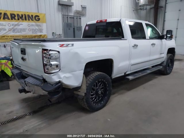 Photo 3 VIN: 1GC1KWEG8HF133976 - CHEVROLET SILVERADO 2500HD 