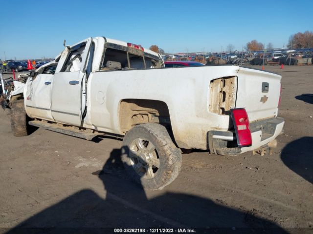 Photo 2 VIN: 1GC1KWEY0JF123425 - CHEVROLET SILVERADO 2500HD 