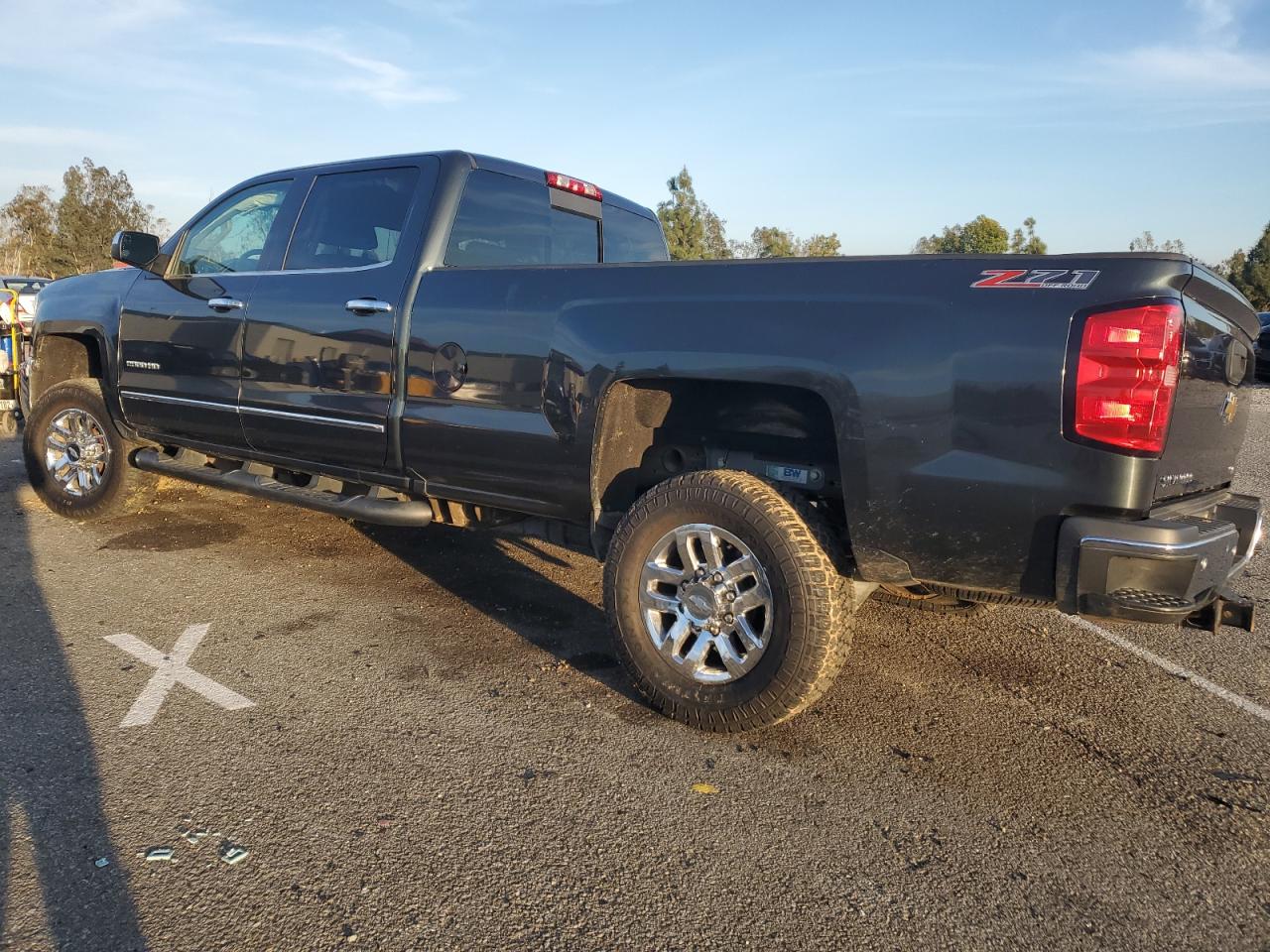 Photo 1 VIN: 1GC1KWEY1HF147730 - CHEVROLET SILVERADO 