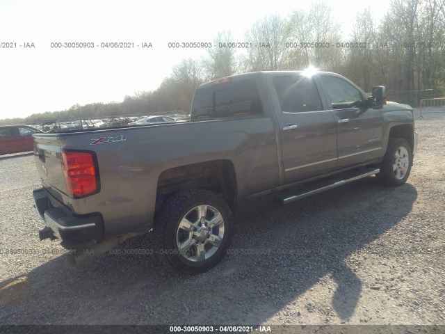 Photo 3 VIN: 1GC1KWEY1HF164625 - CHEVROLET SILVERADO 2500HD 