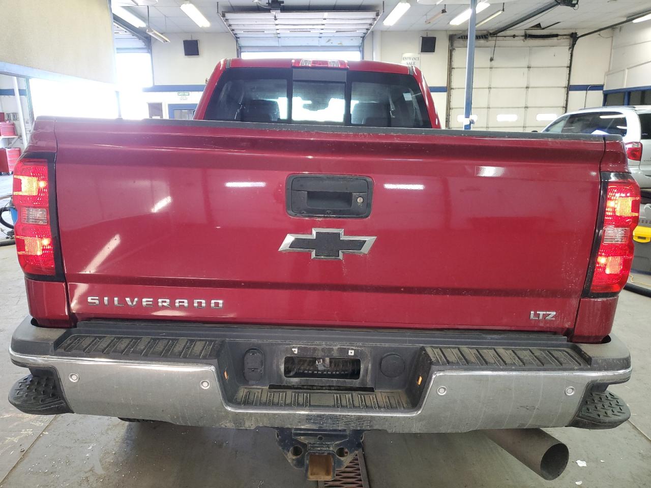 Photo 5 VIN: 1GC1KWEY2JF138430 - CHEVROLET SILVERADO 