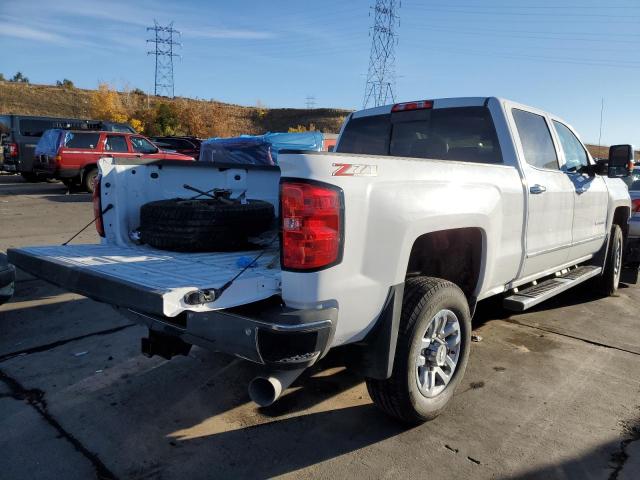 Photo 3 VIN: 1GC1KWEY2JF156040 - CHEVROLET SILVERADO 