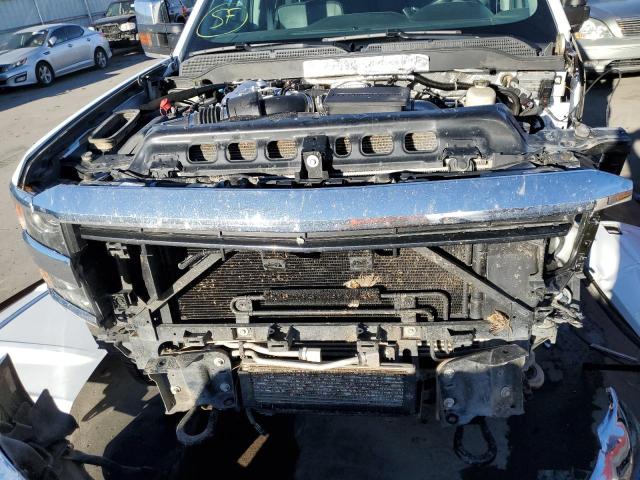 Photo 6 VIN: 1GC1KWEY2JF156040 - CHEVROLET SILVERADO 