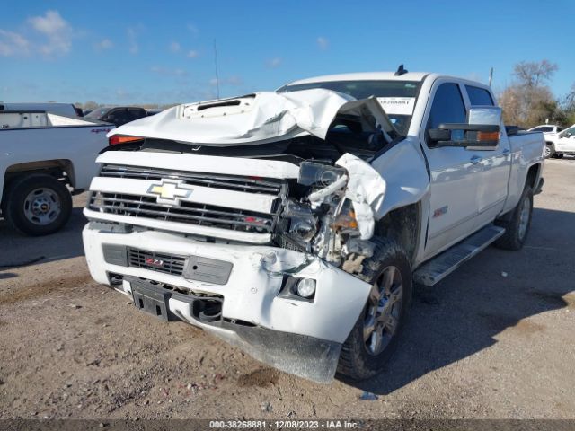 Photo 5 VIN: 1GC1KWEY2JF174845 - CHEVROLET SILVERADO 2500HD 