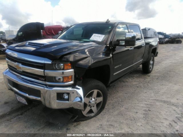 Photo 1 VIN: 1GC1KWEY2JF219024 - CHEVROLET SILVERADO 