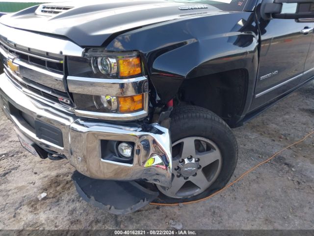 Photo 5 VIN: 1GC1KWEY2JF219024 - CHEVROLET SILVERADO 