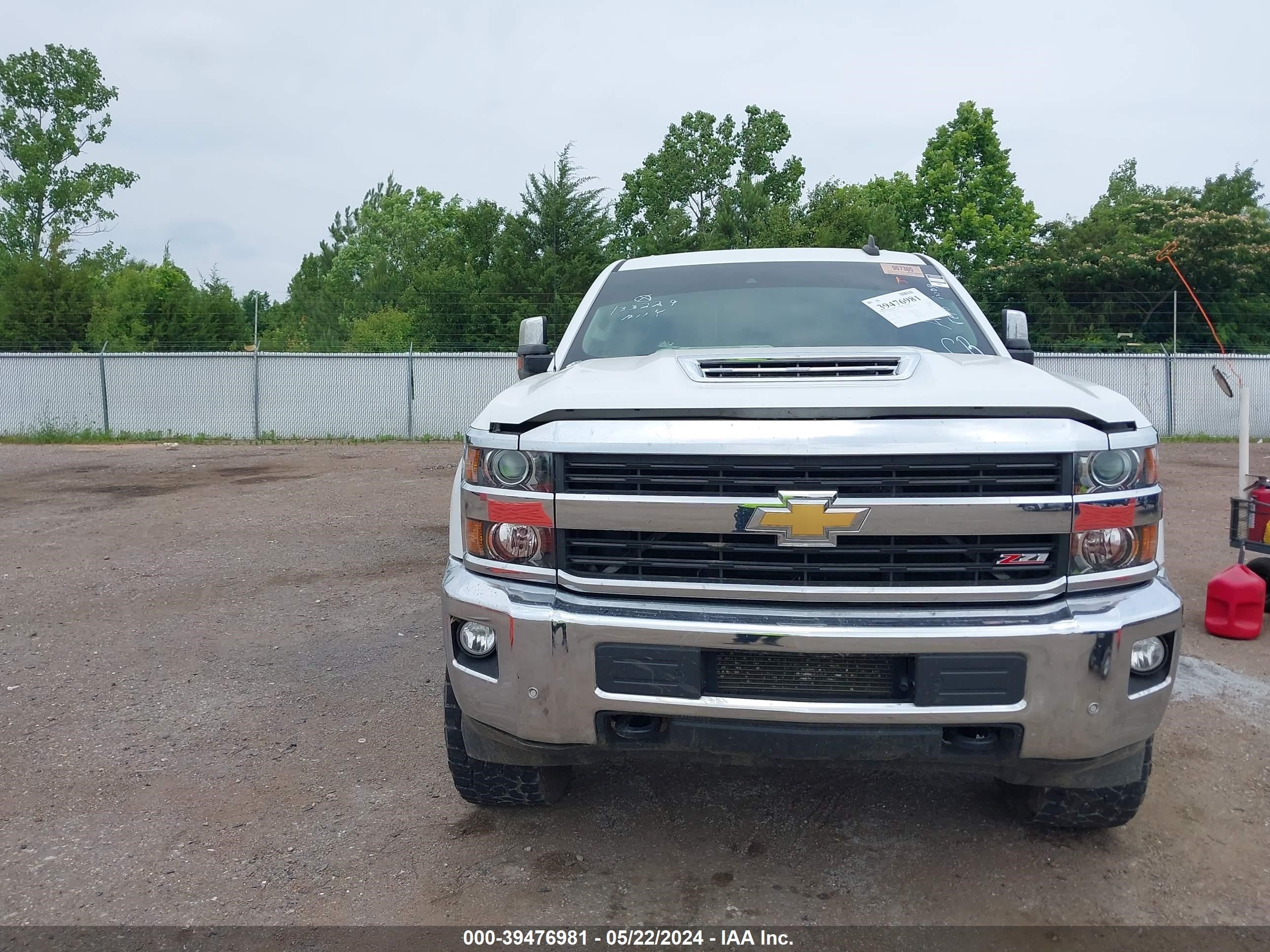 Photo 11 VIN: 1GC1KWEY3HF133229 - CHEVROLET SILVERADO 