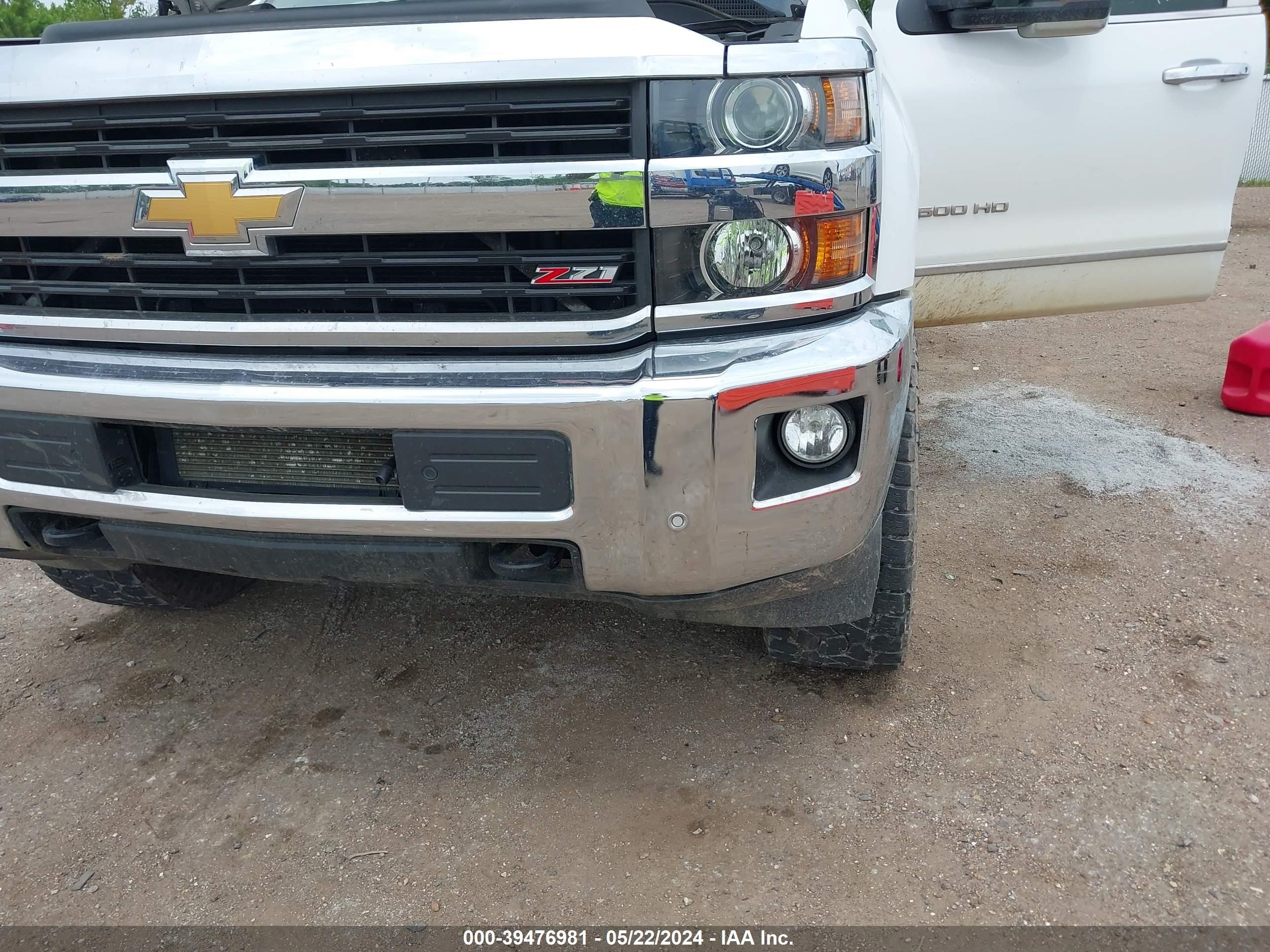 Photo 5 VIN: 1GC1KWEY3HF133229 - CHEVROLET SILVERADO 