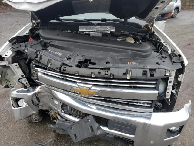 Photo 10 VIN: 1GC1KWEY3JF187314 - CHEVROLET SILVERADO 