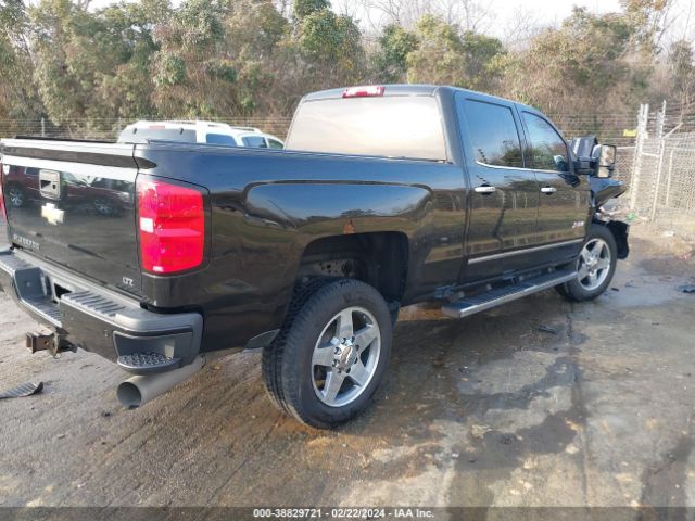 Photo 3 VIN: 1GC1KWEY3JF229206 - CHEVROLET SILVERADO 2500HD 