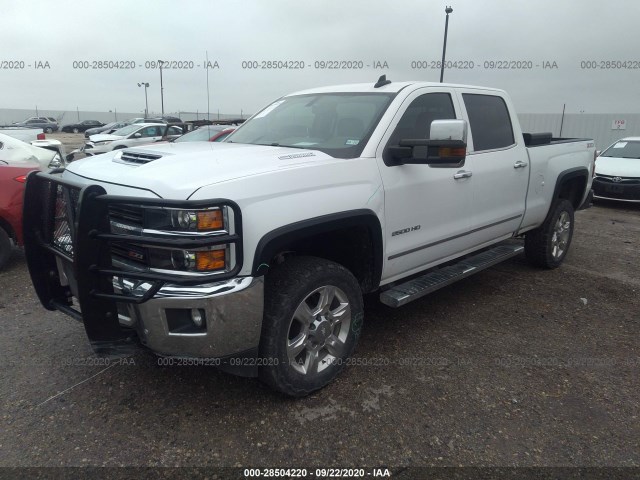 Photo 1 VIN: 1GC1KWEY4HF211372 - CHEVROLET SILVERADO 2500HD 