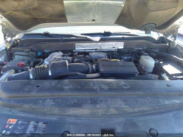 Photo 9 VIN: 1GC1KWEY5JF139801 - CHEVROLET SILVERADO 2500HD 