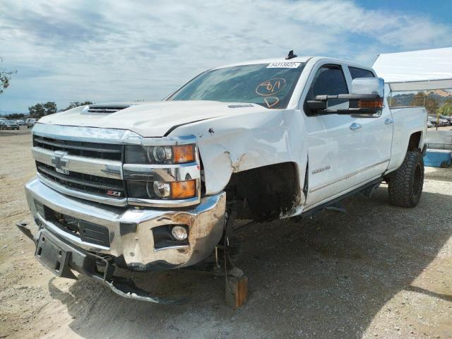 Photo 1 VIN: 1GC1KWEY6JF114387 - CHEVROLET SILVERADO 