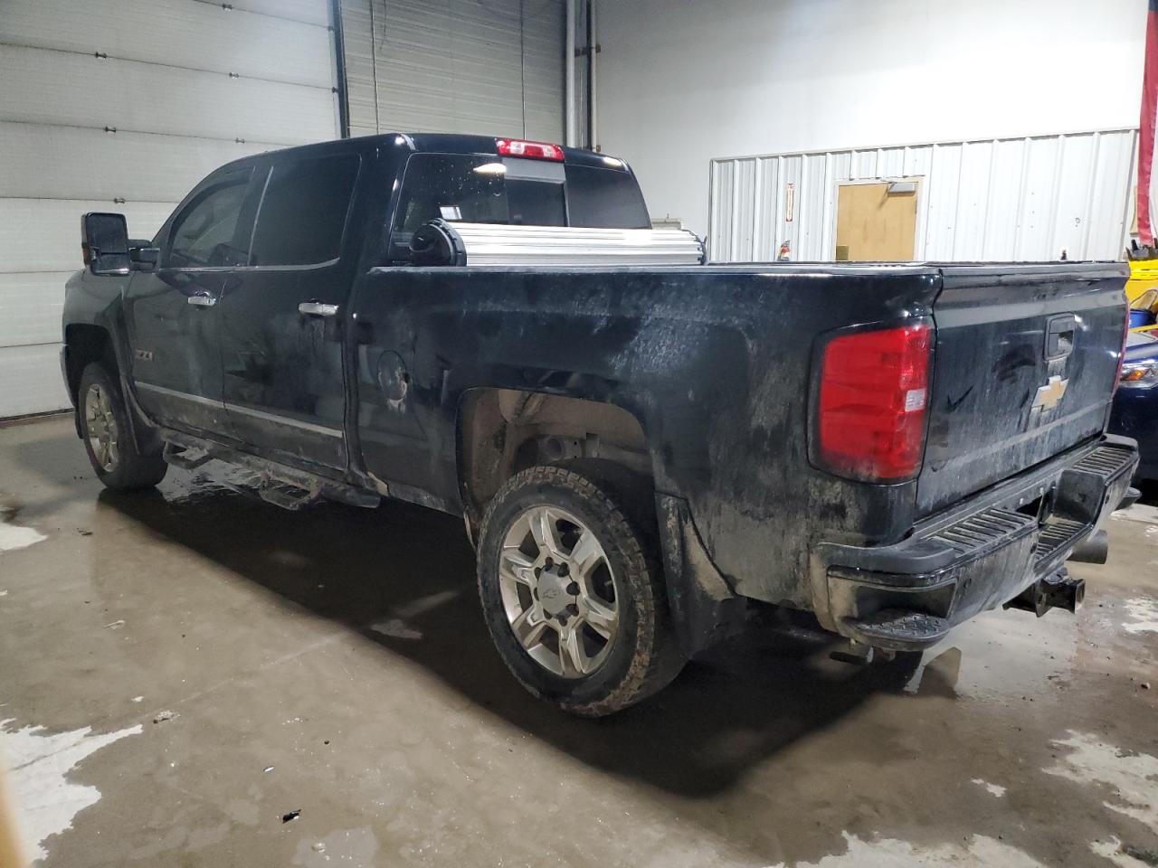 Photo 1 VIN: 1GC1KWEY7HF140880 - CHEVROLET SILVERADO 