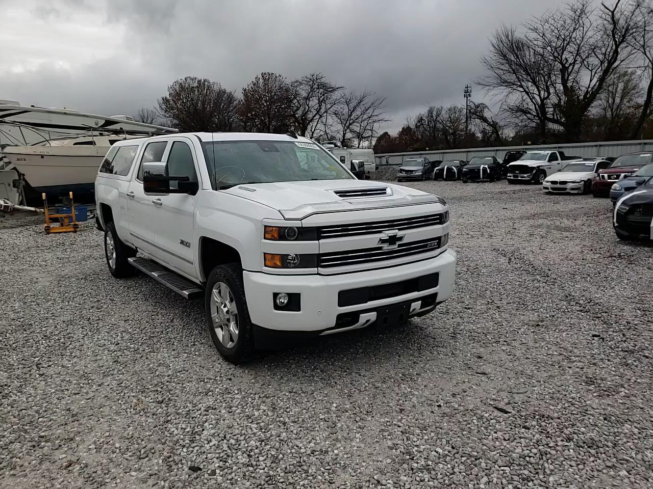 Photo 10 VIN: 1GC1KWEY7HF240137 - CHEVROLET SILVERADO 