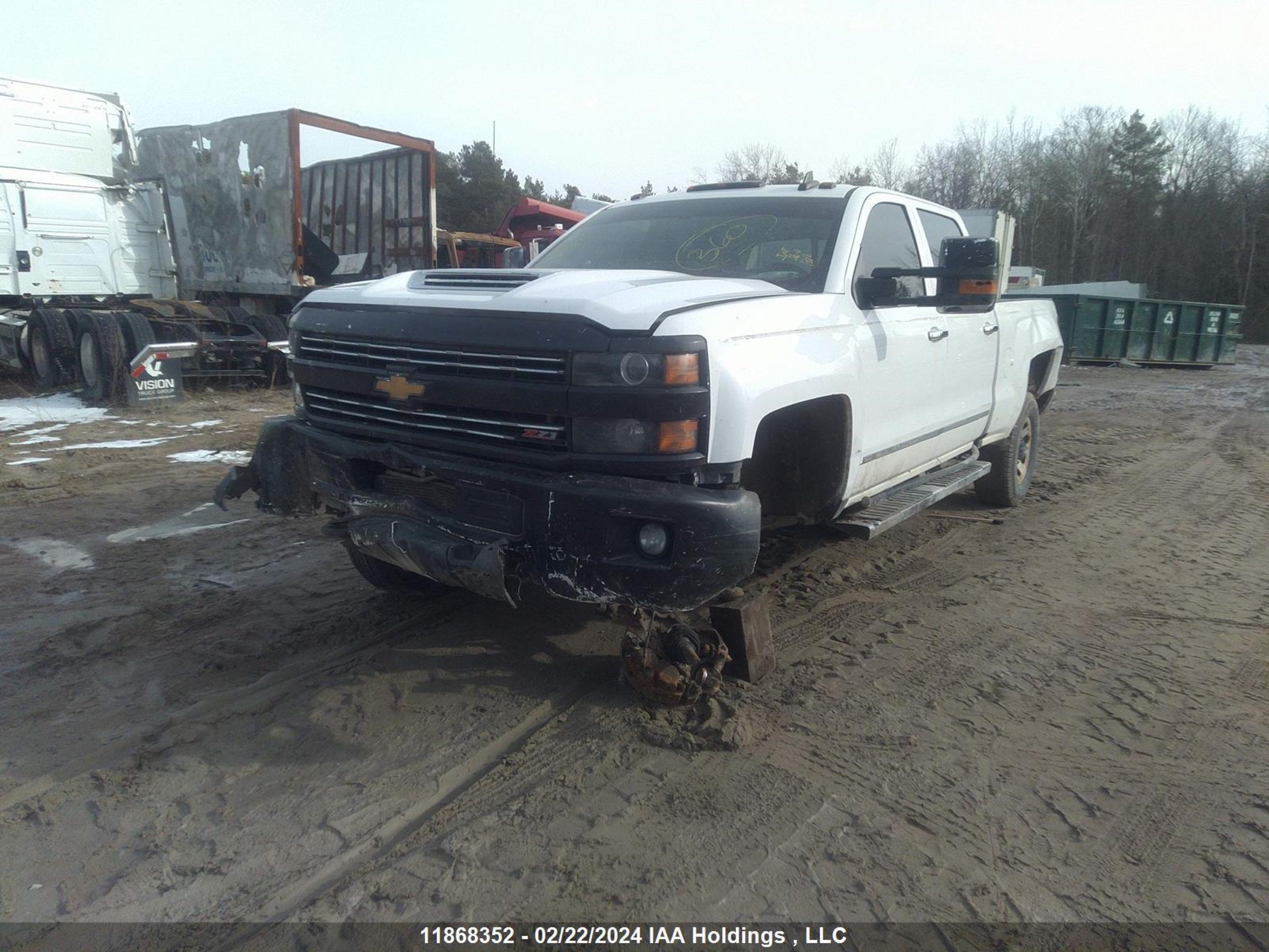 Photo 1 VIN: 1GC1KWEY7JF157149 - CHEVROLET SILVERADO 