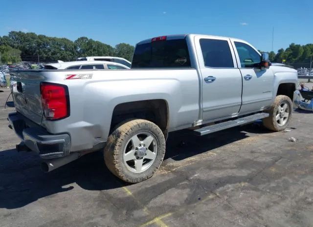 Photo 3 VIN: 1GC1KWEY8HF206546 - CHEVROLET SILVERADO 2500HD 