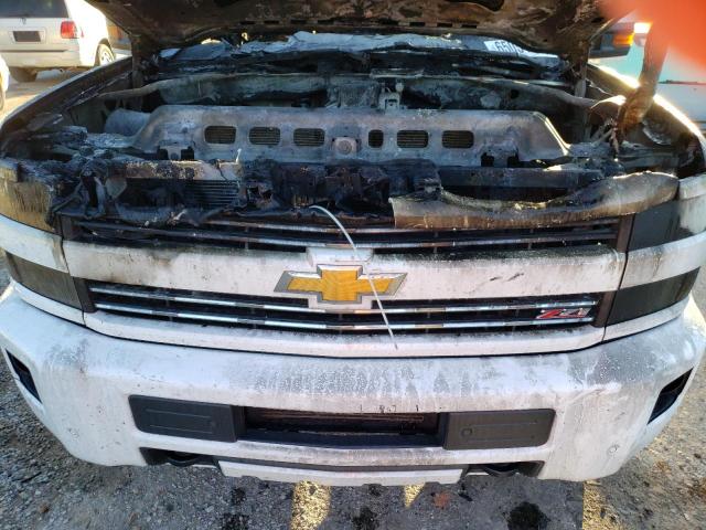 Photo 6 VIN: 1GC1KWEY9JF238167 - CHEVROLET SILVERADO 