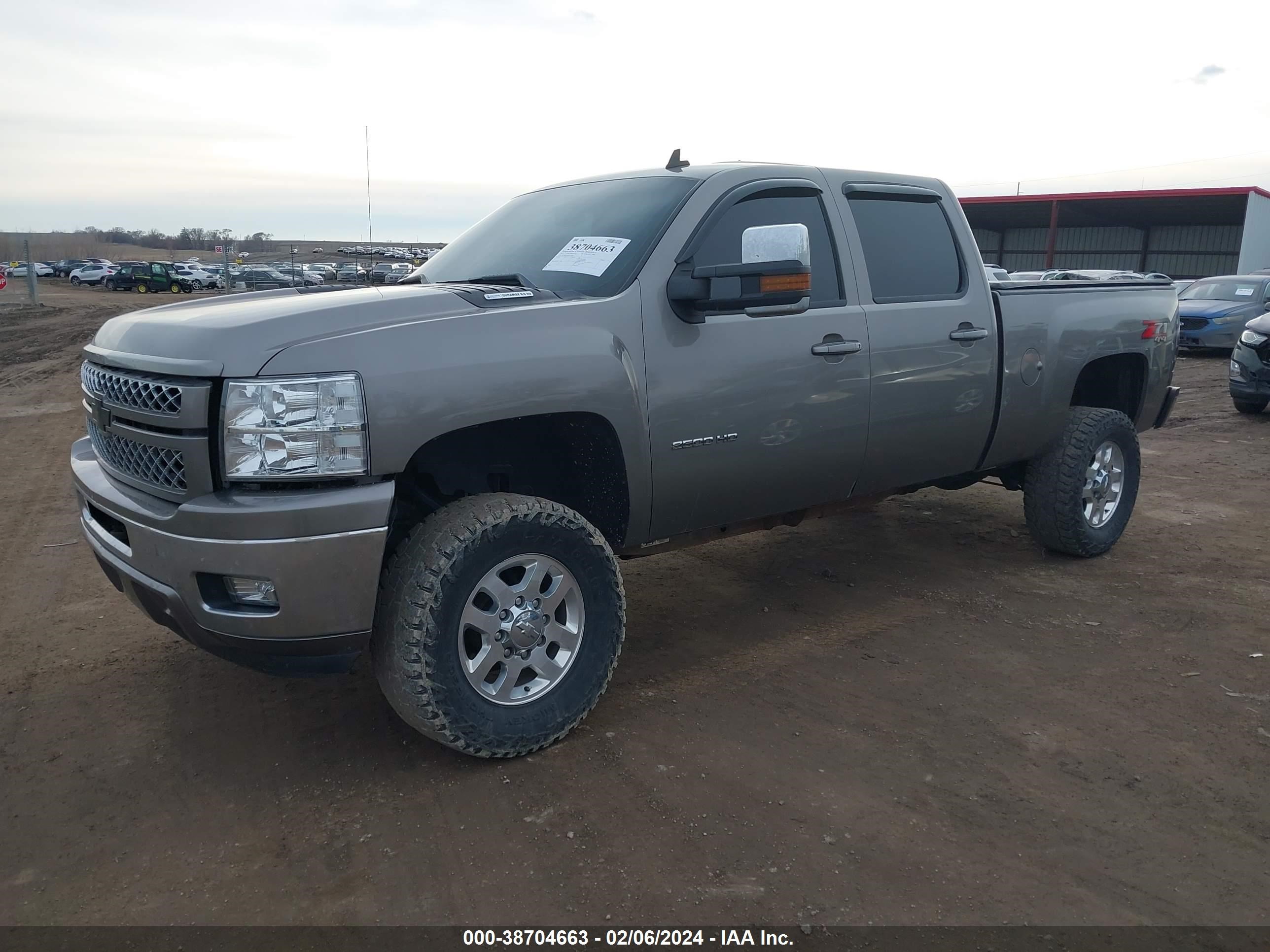 Photo 1 VIN: 1GC1KXC81DF187440 - CHEVROLET SILVERADO 