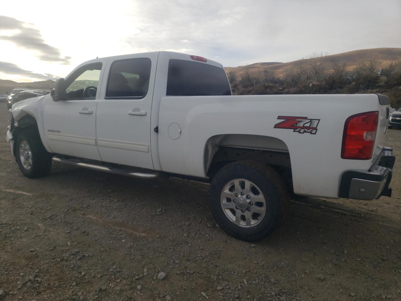 Photo 1 VIN: 1GC1KXC85EF159268 - CHEVROLET SILVERADO 