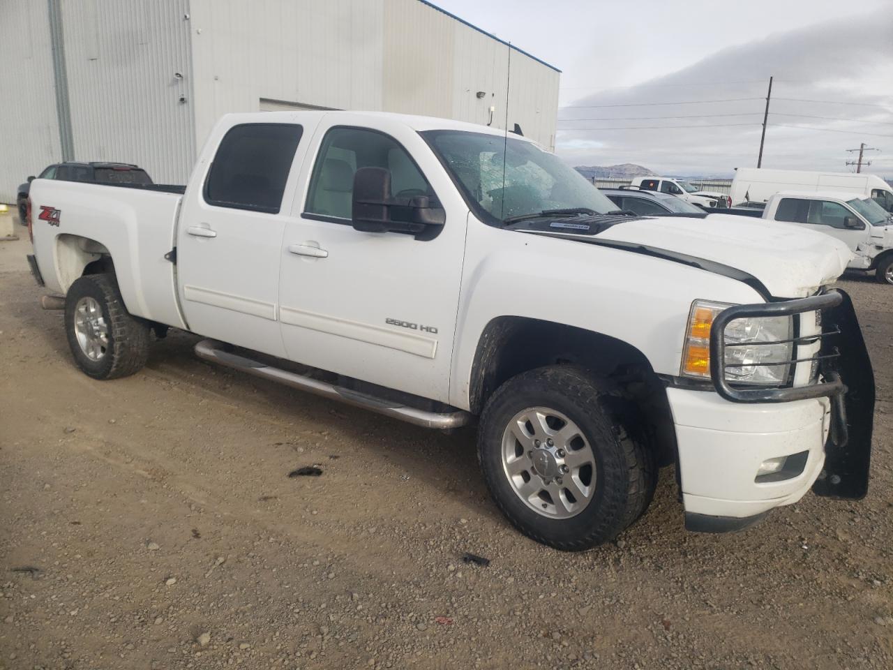 Photo 3 VIN: 1GC1KXC85EF159268 - CHEVROLET SILVERADO 