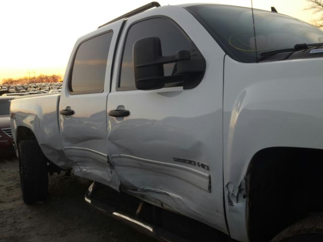 Photo 8 VIN: 1GC1KXC8XCF230350 - CHEVROLET SILVERADO 