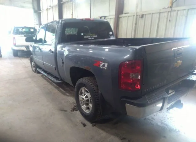 Photo 2 VIN: 1GC1KXCG2BF145735 - CHEVROLET SILVERADO 2500HD 