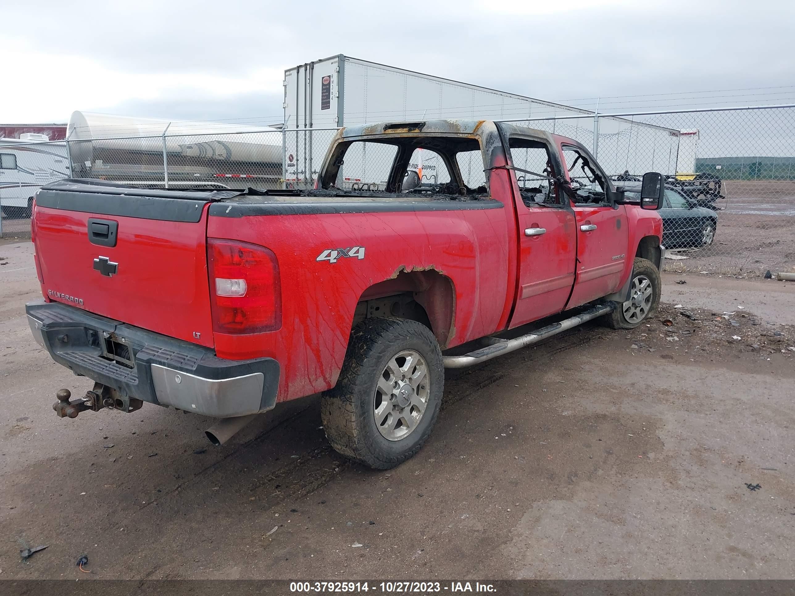 Photo 3 VIN: 1GC1KXCG3BF168182 - CHEVROLET SILVERADO 