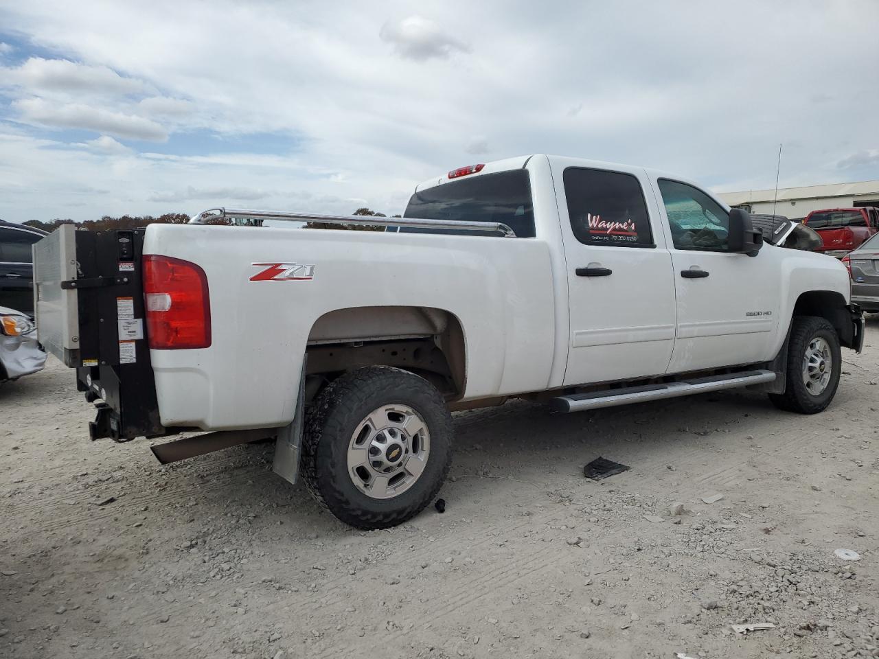 Photo 2 VIN: 1GC1KXCG4DF143875 - CHEVROLET SILVERADO 