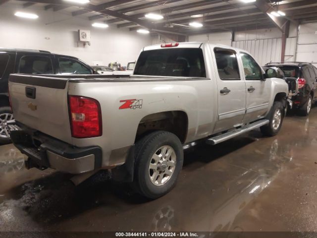 Photo 3 VIN: 1GC1KXCG7CF110643 - CHEVROLET SILVERADO 2500HD 