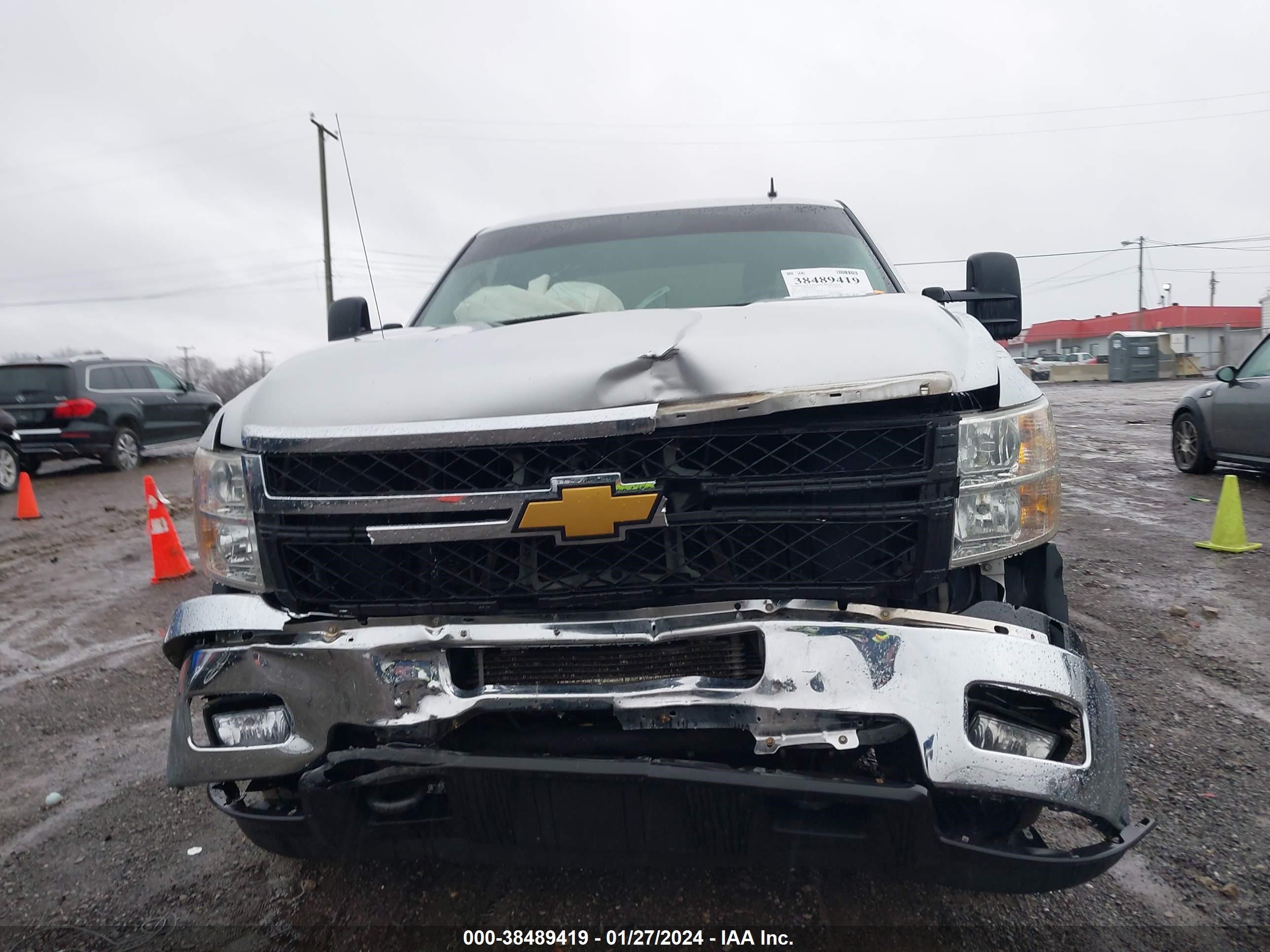 Photo 11 VIN: 1GC1KXCG7CF182605 - CHEVROLET SILVERADO 