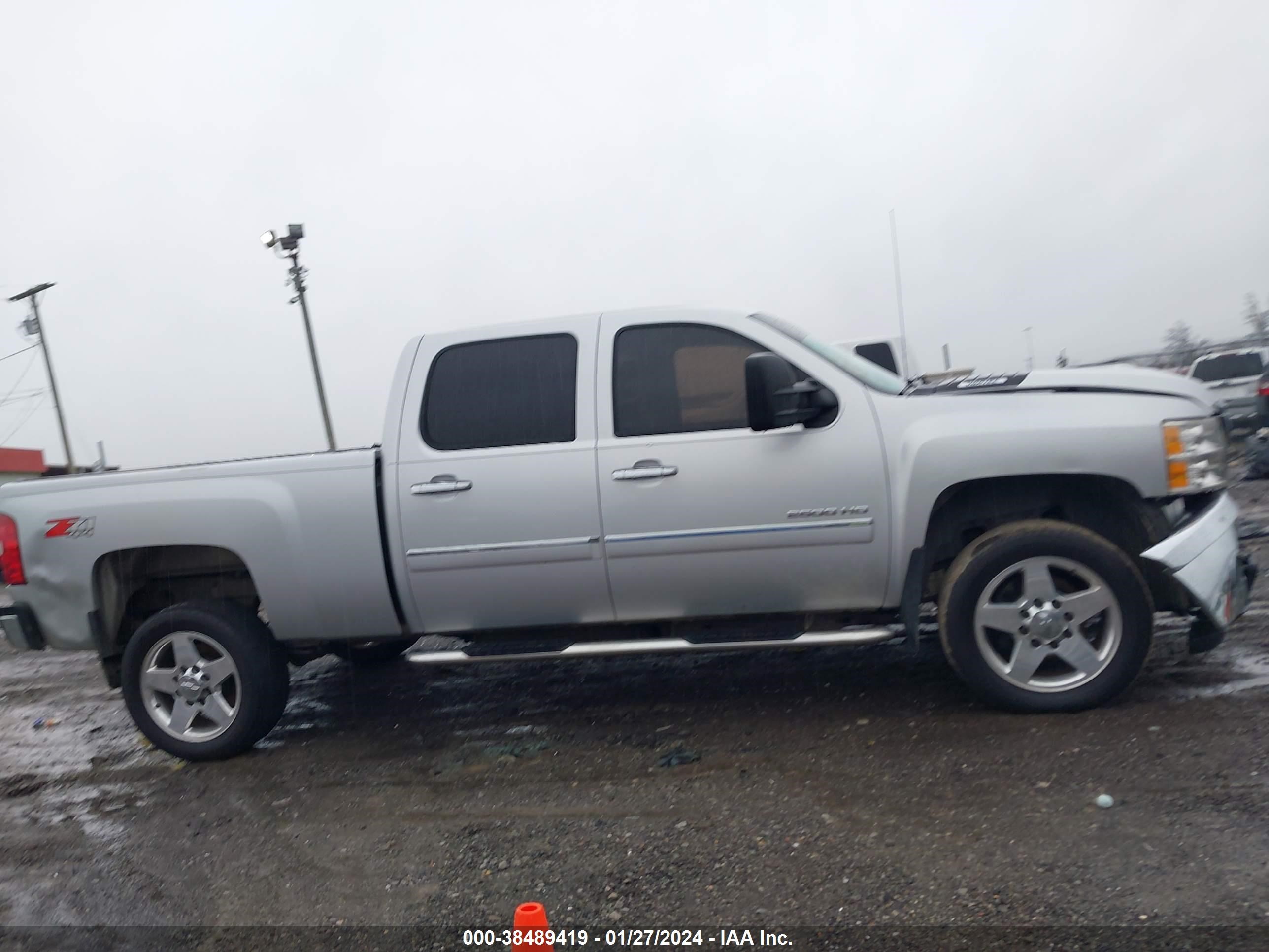 Photo 12 VIN: 1GC1KXCG7CF182605 - CHEVROLET SILVERADO 