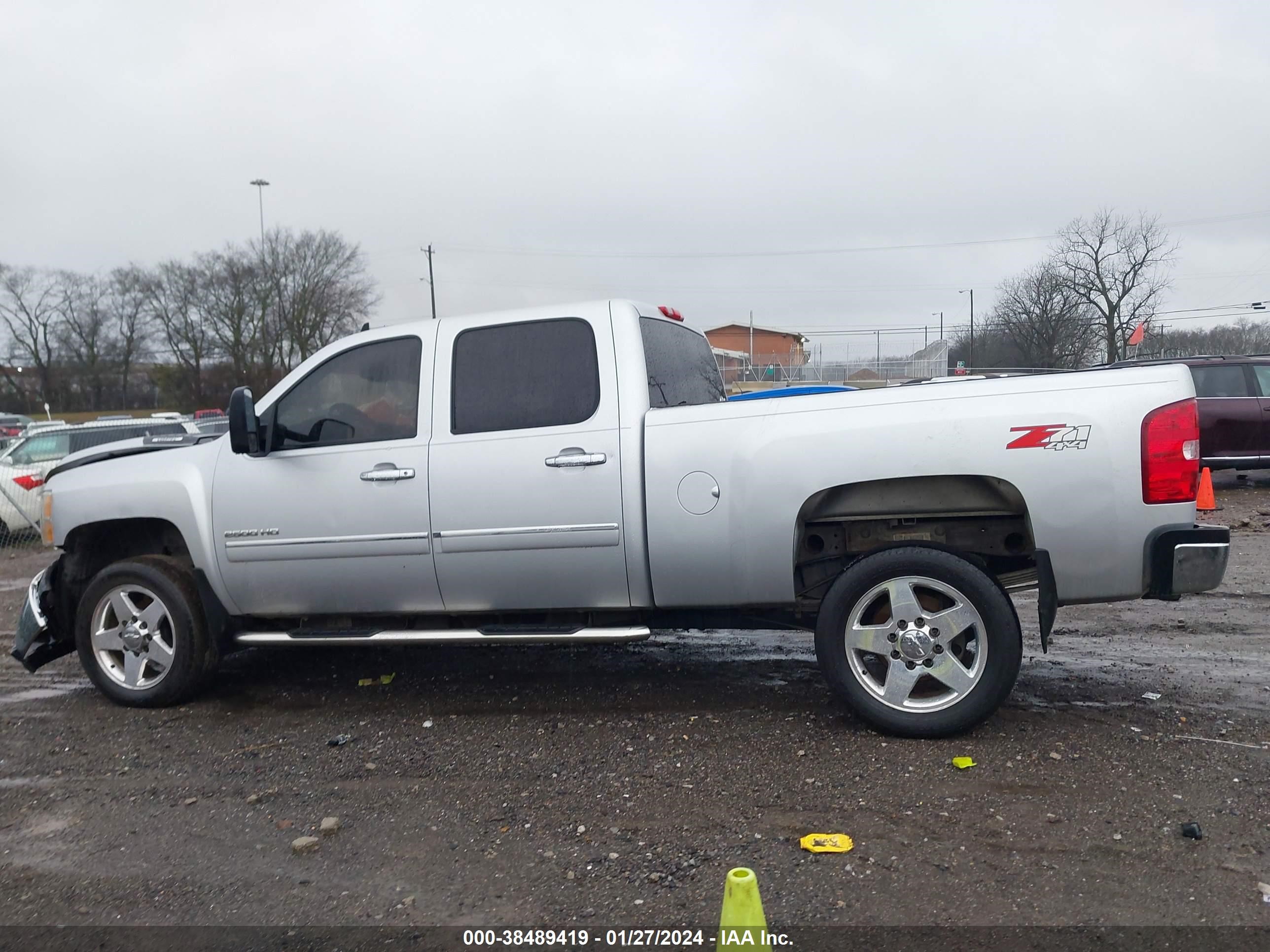 Photo 13 VIN: 1GC1KXCG7CF182605 - CHEVROLET SILVERADO 