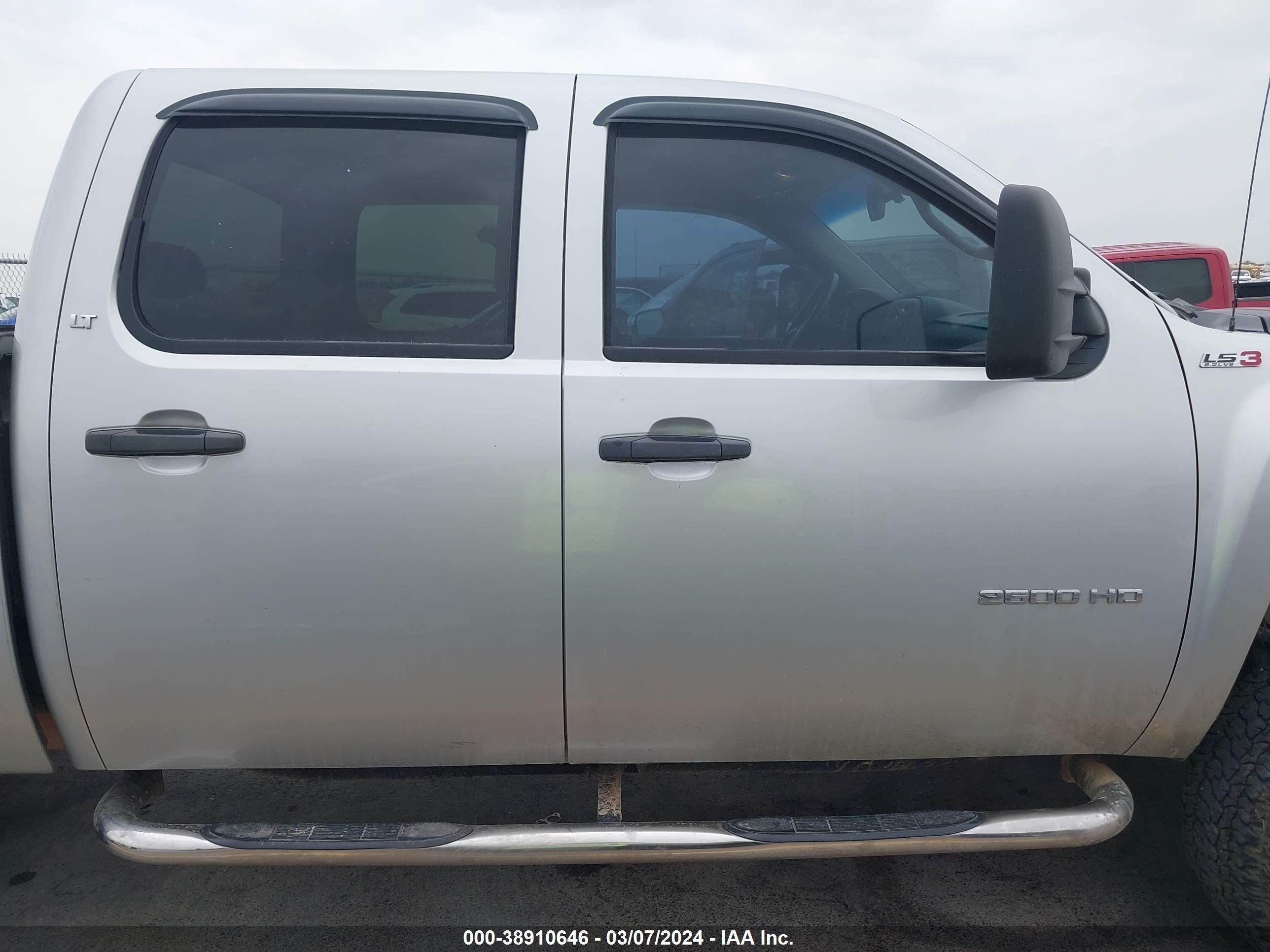 Photo 12 VIN: 1GC1KXCG8CF117276 - CHEVROLET SILVERADO 