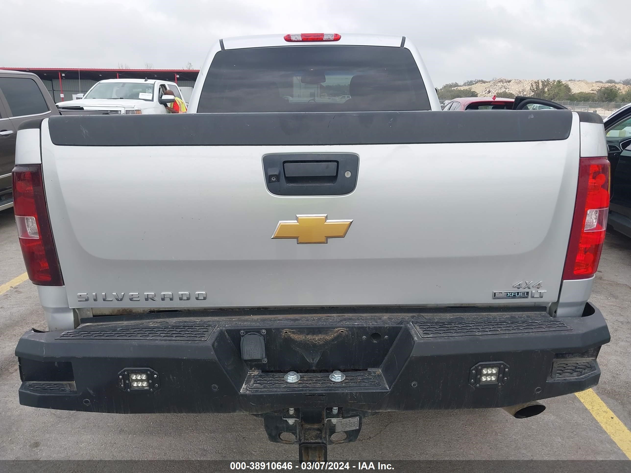 Photo 15 VIN: 1GC1KXCG8CF117276 - CHEVROLET SILVERADO 