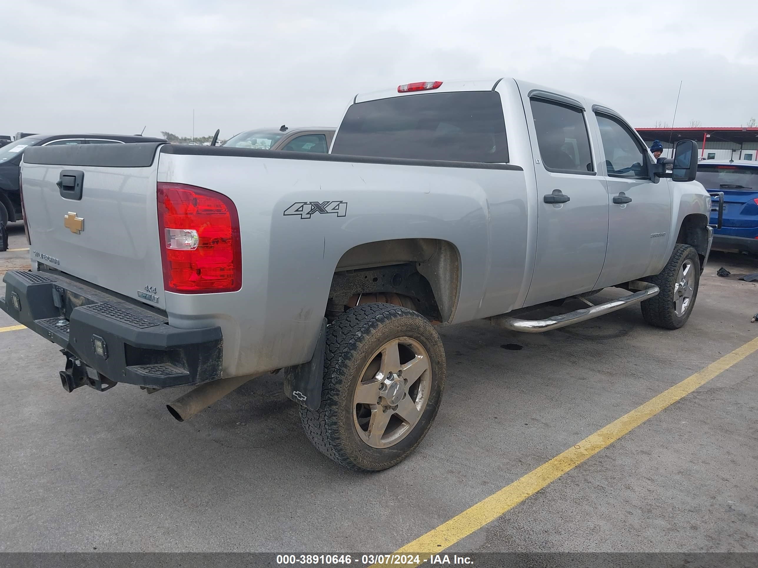 Photo 3 VIN: 1GC1KXCG8CF117276 - CHEVROLET SILVERADO 