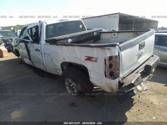 Photo 2 VIN: 1GC1KXCG9BF102879 - CHEVROLET SILVERADO 2500HD 