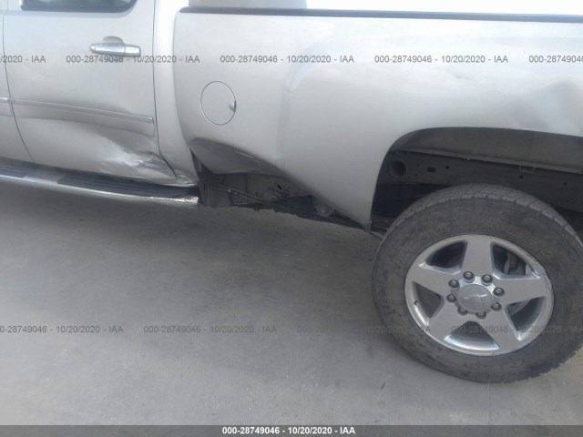 Photo 5 VIN: 1GC1KXCGXDF126109 - CHEVROLET SILVERADO 2500HD 