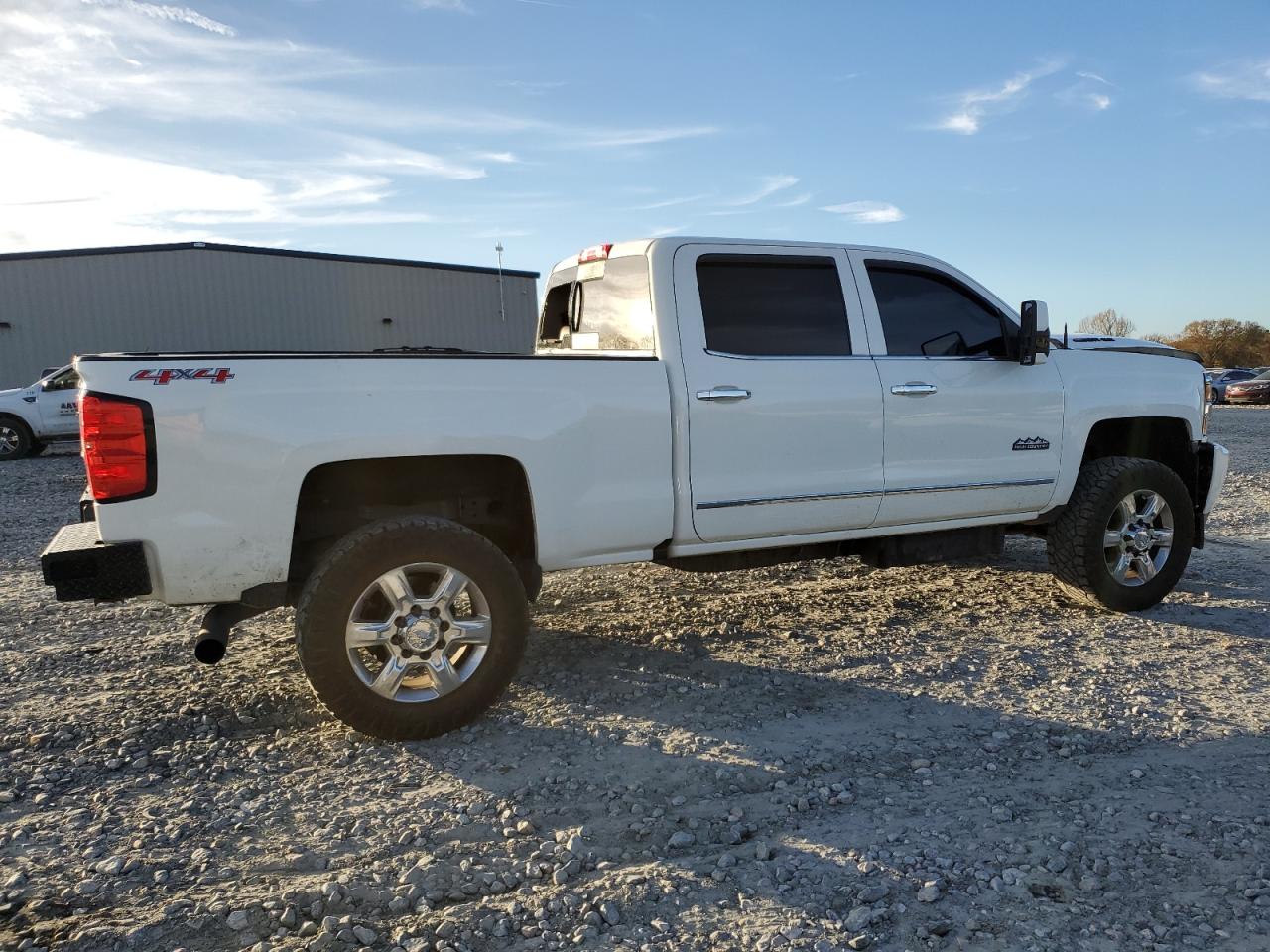 Photo 2 VIN: 1GC1KXE81FF672354 - CHEVROLET SILVERADO 