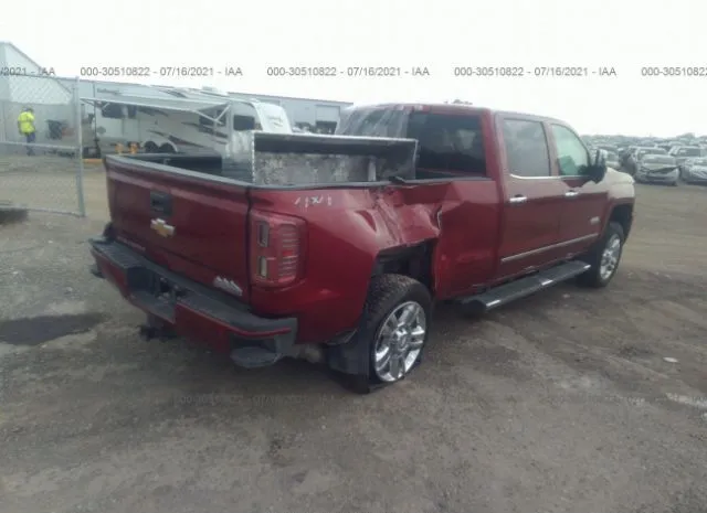 Photo 3 VIN: 1GC1KXEY8JF120987 - CHEVROLET SILVERADO 2500HD 