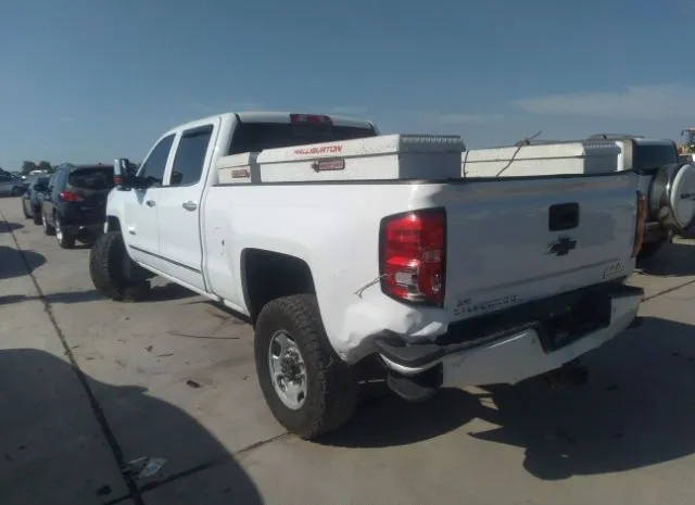 Photo 2 VIN: 1GC1KXEYXHF245743 - CHEVROLET SILVERADO 2500HD 