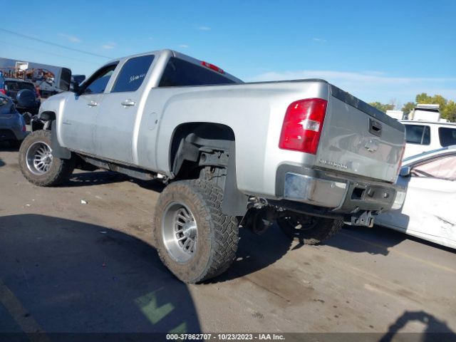 Photo 2 VIN: 1GC1KYC8XBF156061 - CHEVROLET SILVERADO 2500HD 