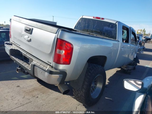 Photo 3 VIN: 1GC1KYC8XBF156061 - CHEVROLET SILVERADO 2500HD 