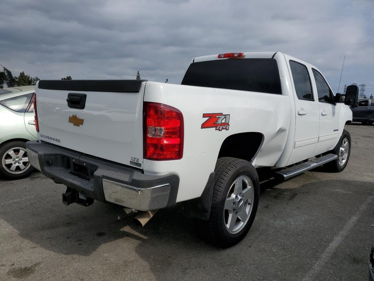 Photo 2 VIN: 1GC1KYCG4CF168523 - CHEVROLET SILVERADO 